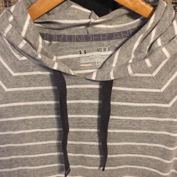 UnderArmor Hoodie - Picture 2 of 4